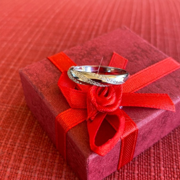 925 Sterling silver CZ Ring wedding Band available sizes 5 6 7 8 9 - Picture 9 of 11